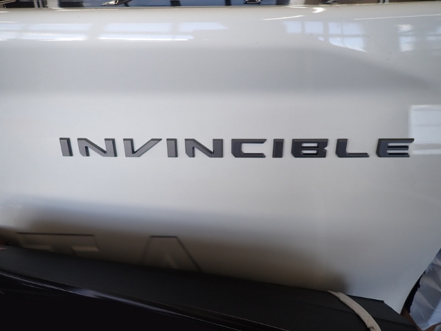 Amblem (Invicible)
