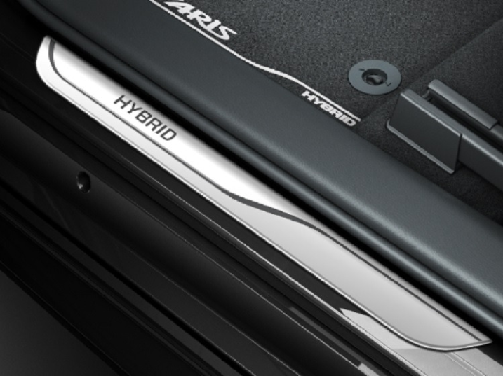 Basamak Kaplaması Alüminyum Hybrid Logolu