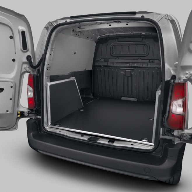 Bagaj Yan Kaplama, Plastik